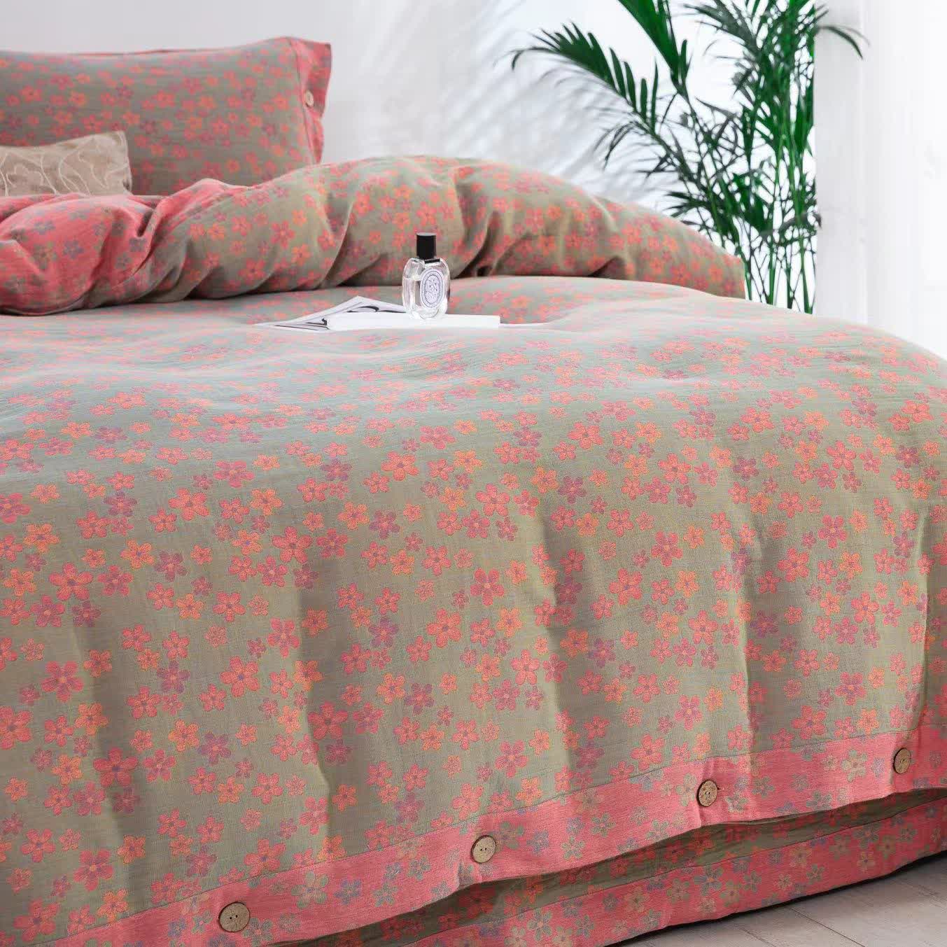 Floral Button Cotton Gauze Bedding Set (4PCS)