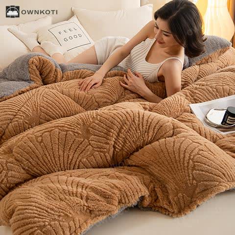 Sherpa Jacquard Ginkgo Leaf Blanket with Quilt Core