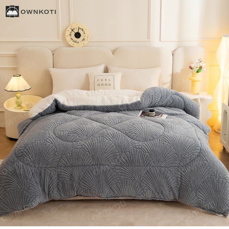 Sherpa Jacquard Ginkgo Leaf Blanket with Quilt Core