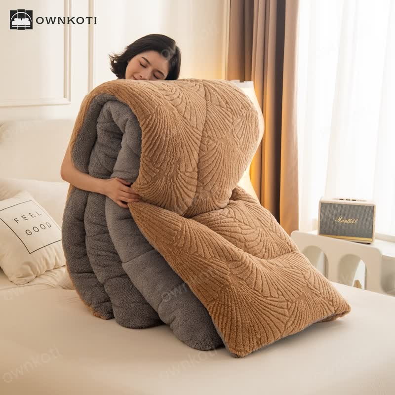 Sherpa Jacquard Ginkgo Leaf Blanket with Quilt Core