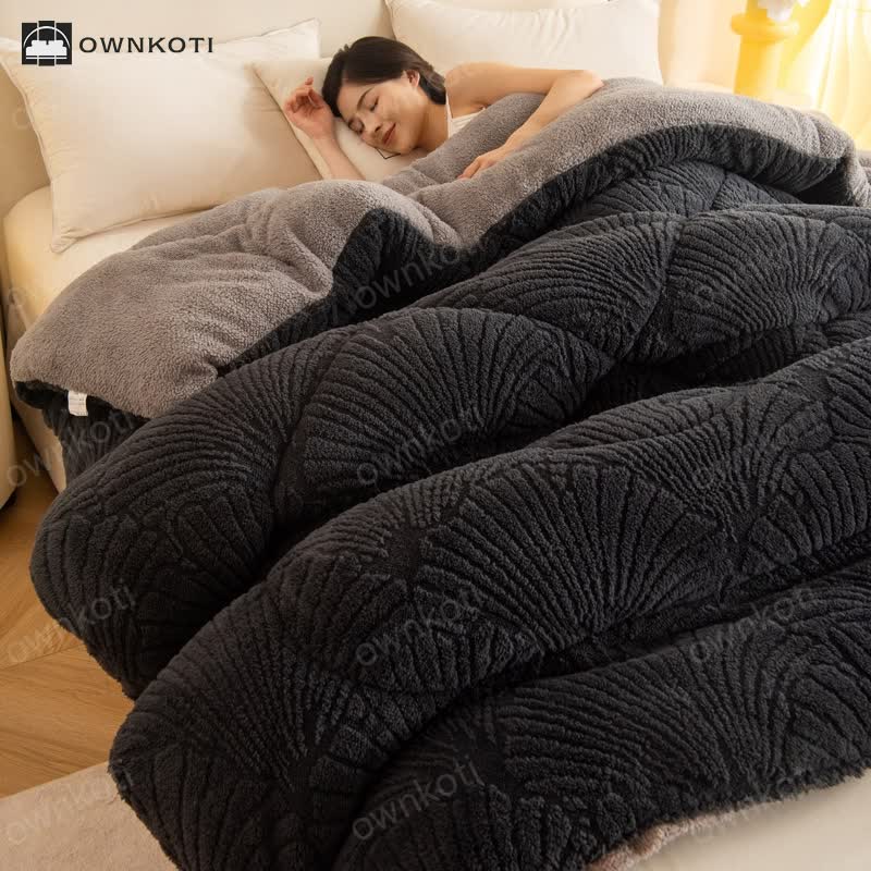 Sherpa Jacquard Ginkgo Leaf Blanket with Quilt Core