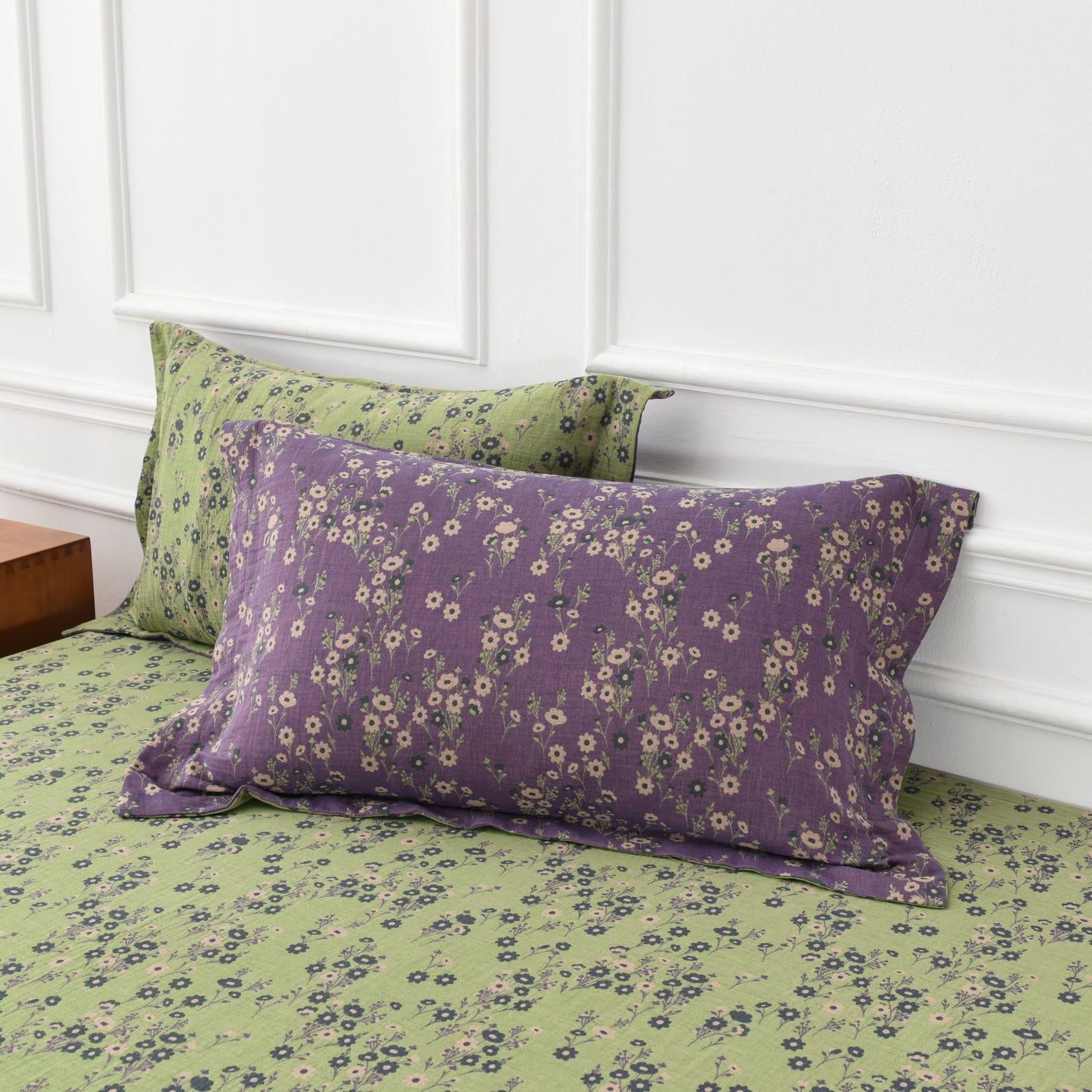 Cotton Gauze Floral Reversible Bedding Set (4PCS)