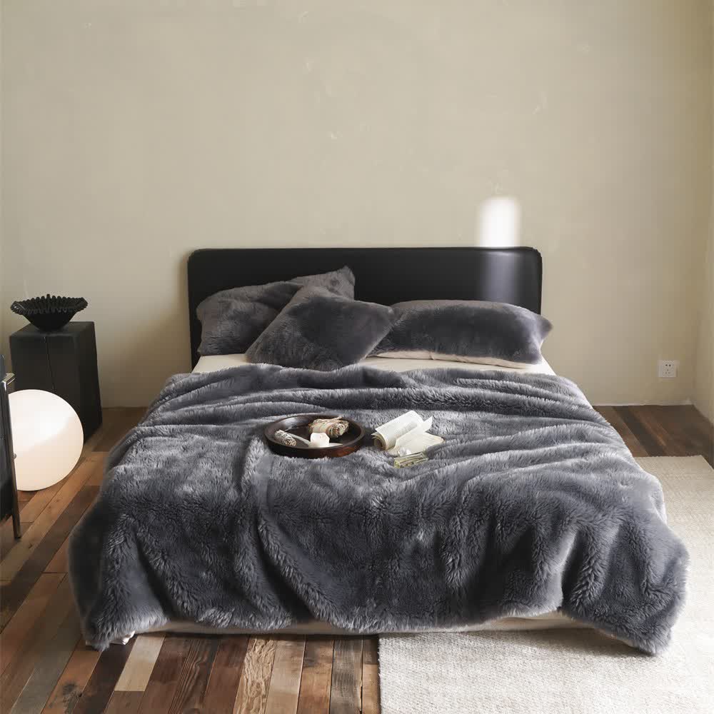 Solid Color Double-sided Fleece Blanket