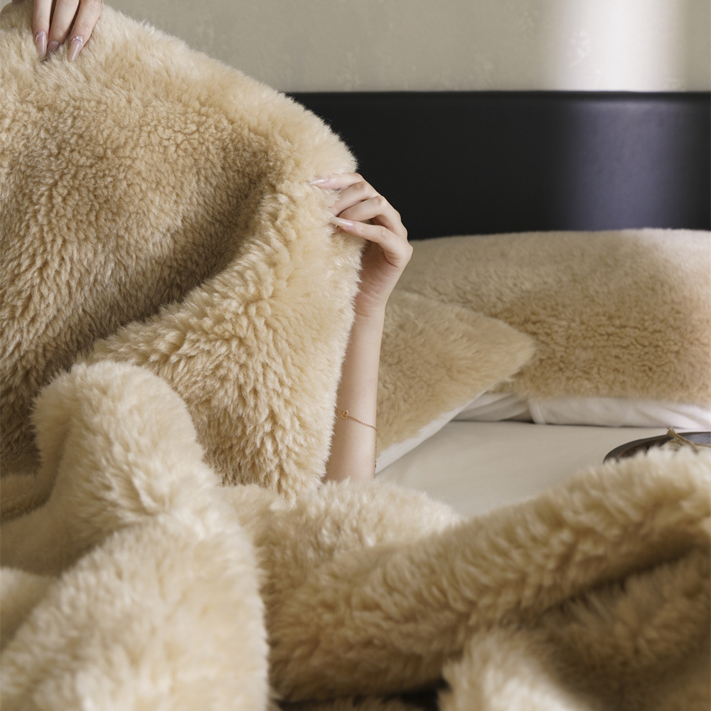 Solid Color Double-sided Fleece Blanket