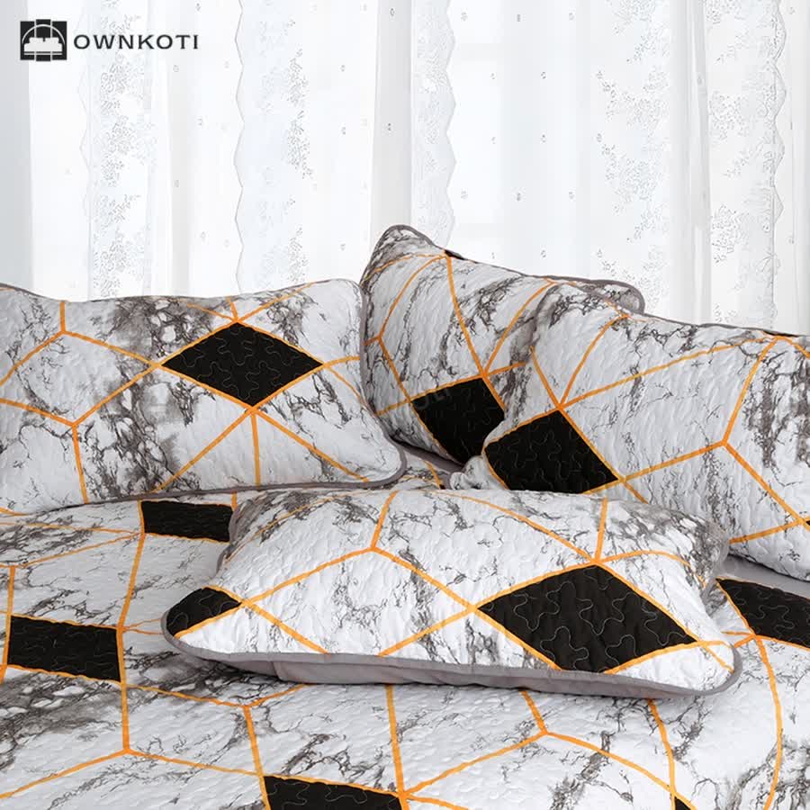 Marble Geometric Breathable Quilted Bedding Set(3PCS)