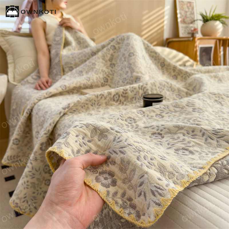 Refresh Floral Three Layers Cotton Gauze Quilt