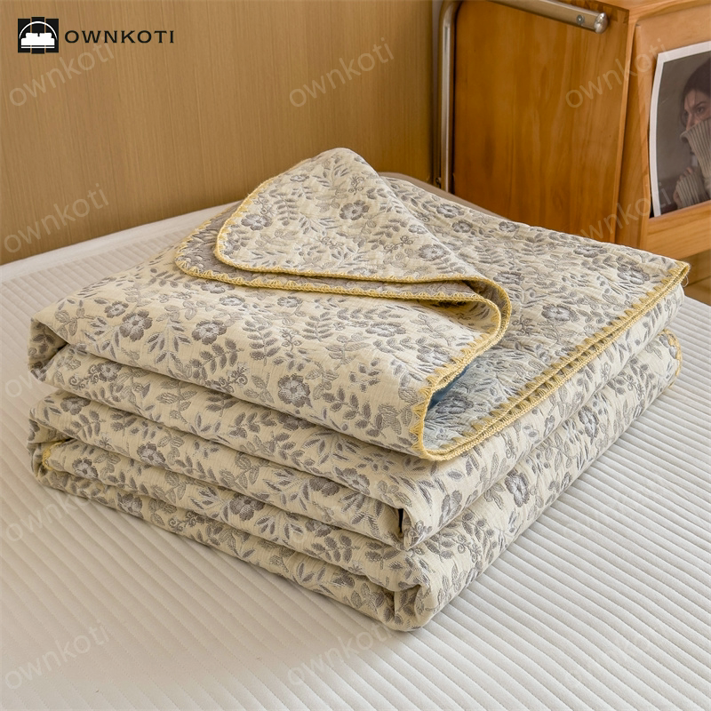 Refresh Floral Three Layers Cotton Gauze Quilt