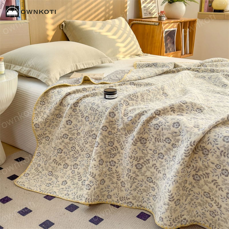 Refresh Floral Three Layers Cotton Gauze Quilt