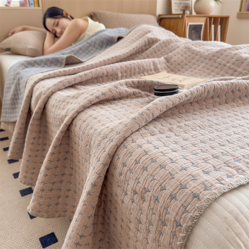 Breathable Three Layers Cotton Gauze Quilt