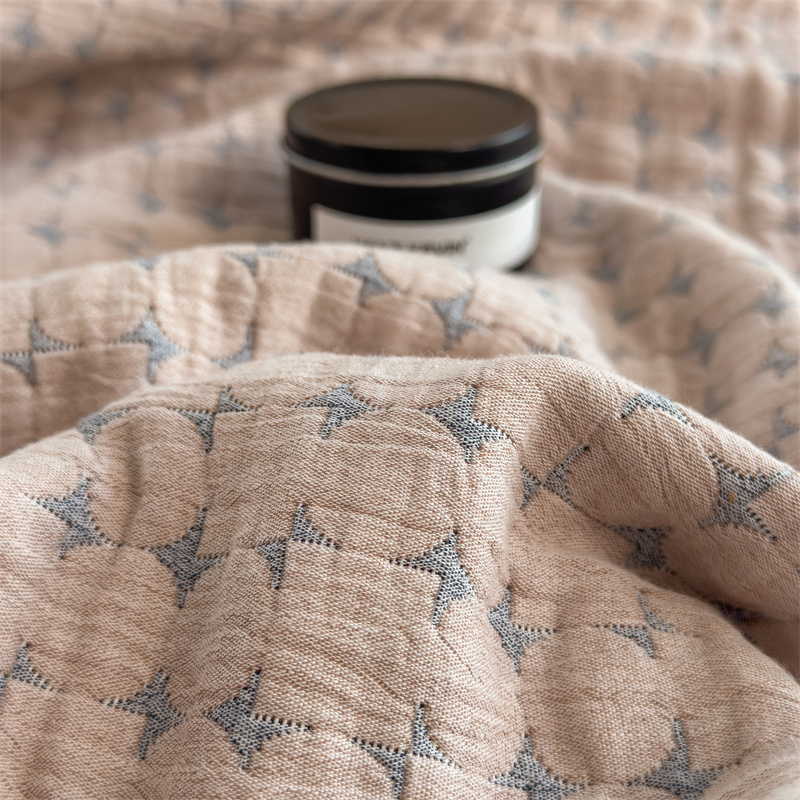 Breathable Three Layers Cotton Gauze Quilt