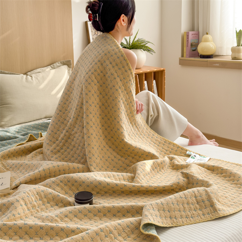 Breathable Three Layers Cotton Gauze Quilt