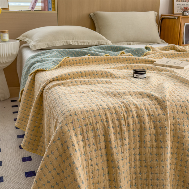 Breathable Three Layers Cotton Gauze Quilt