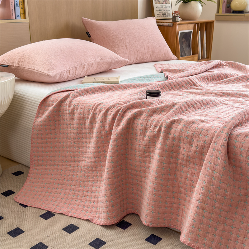 Breathable Three Layers Cotton Gauze Quilt
