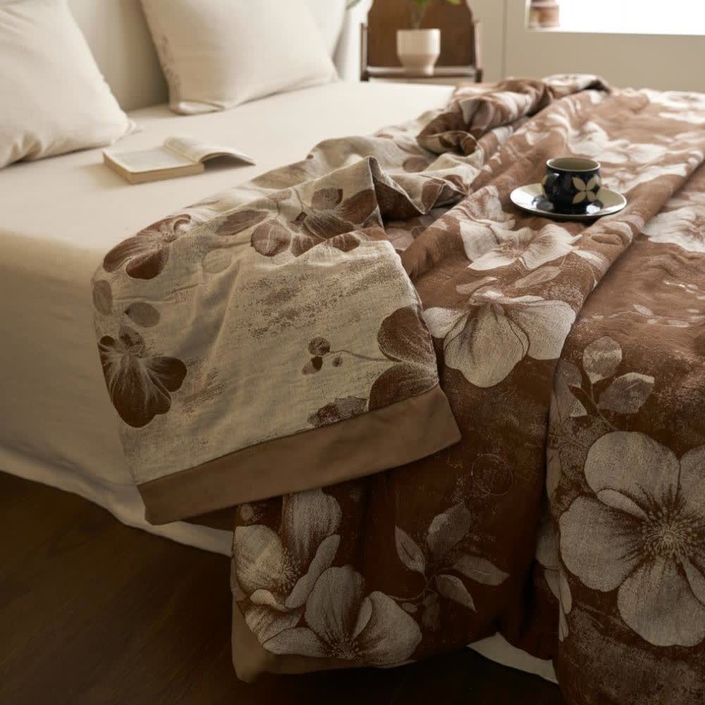 Cotton Gauze Jacquard Floral Retro Quilt - image 4