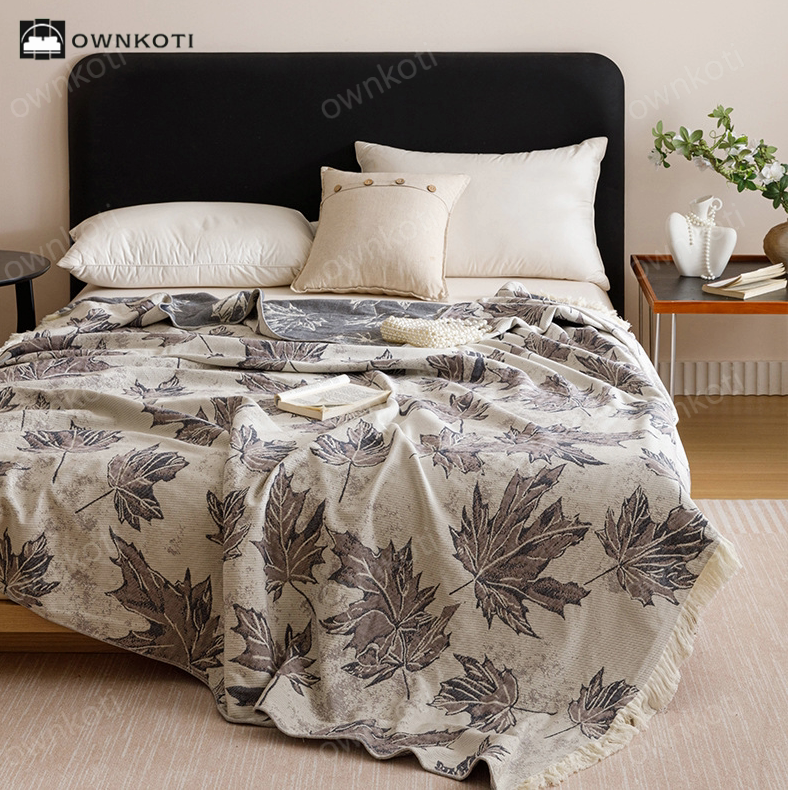 Cotton Gauze Tassel Maple Leaf Quilt