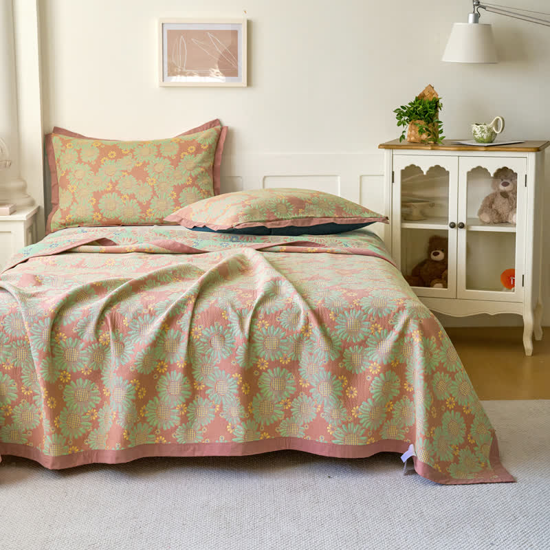 Reversible Yarn-dyed Daisy Cotton Gauze Quilt