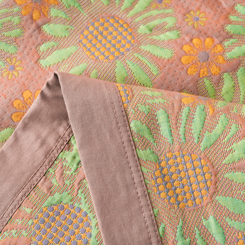 Reversible Yarn-dyed Daisy Cotton Gauze Quilt