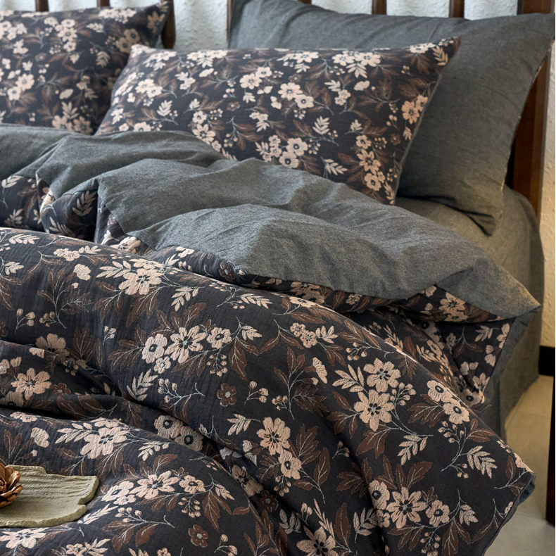 Yarn-dyed Double Layer Gauze Bedding Set (4PCS)
