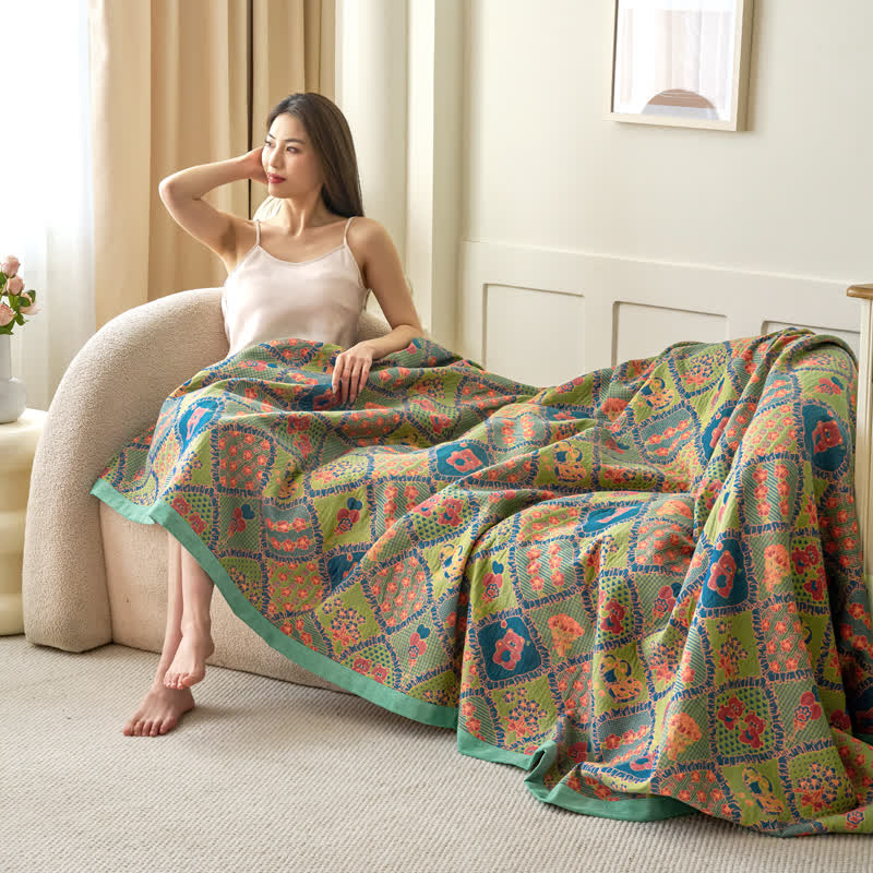 Double Layer Gauze Jacquard Bear Cotton Blanket