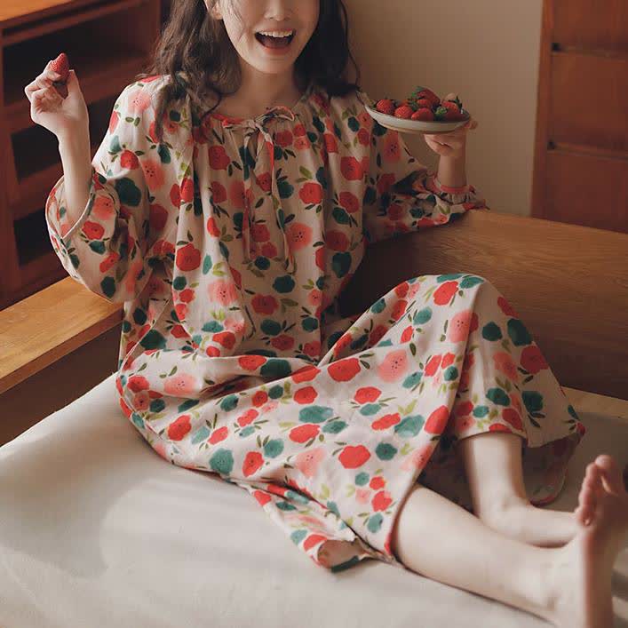 Round-neck Cotton Gauze Elegant Floral Nightdress