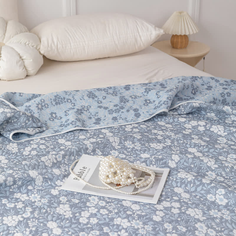 Cotton Gauze Floral Jacquard Reversible Quilt - image 5