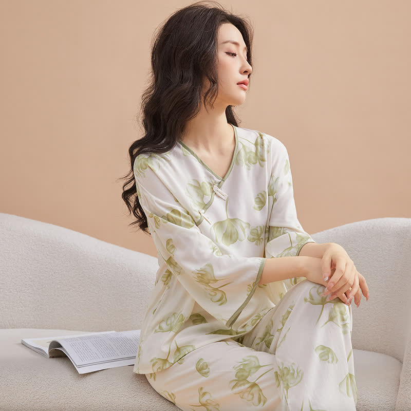 Knotted Buttons Refresh Floral Loungewear Set
