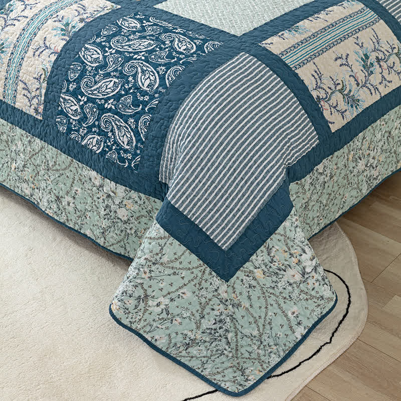 Plaid Botanical Print Cotton Patchwork Quilt
