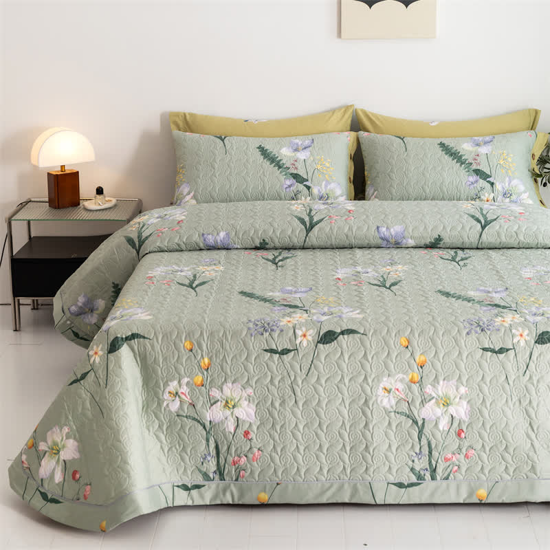 Rustic Floral Leaf Cotton Quilt