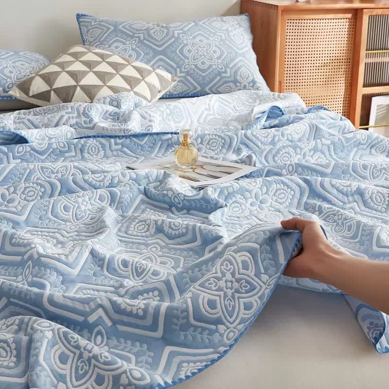 Elegant Floral Cotton Double Layer Gauze Reversible Quilt