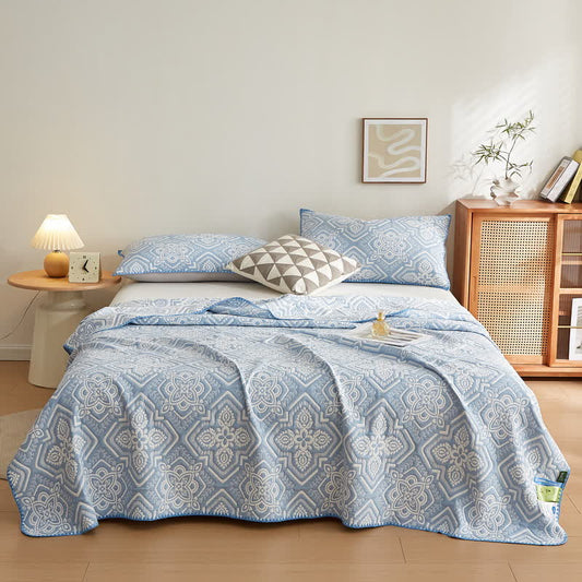 Elegant Floral Cotton Double Layer Gauze Reversible Quilt