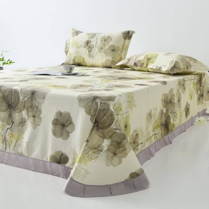 Pansy Print Cool Natural Fiber Bedspread