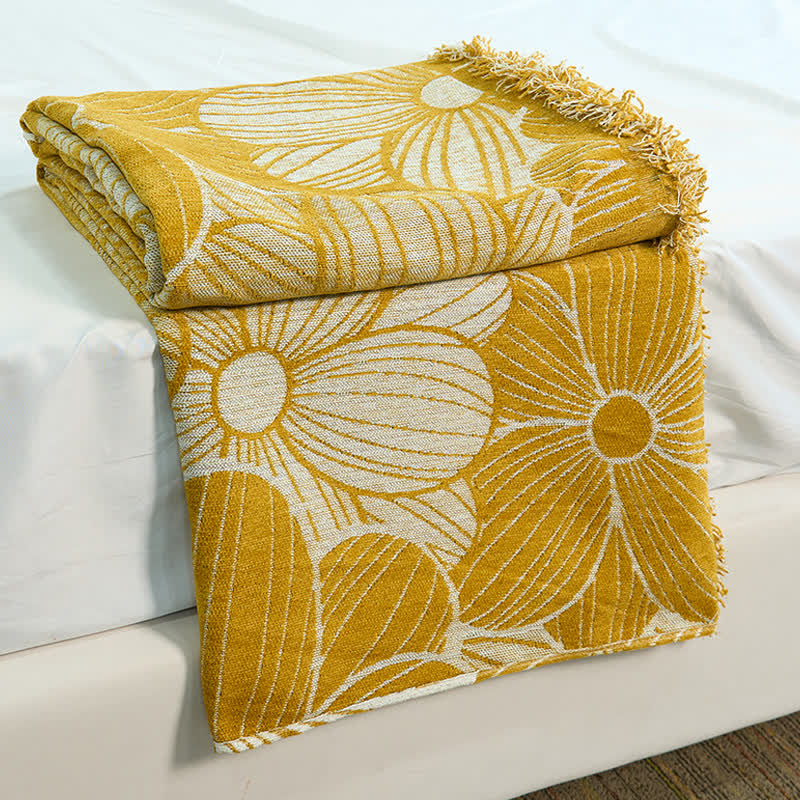Daisy Jacquard Chenille Blanket with Tassels