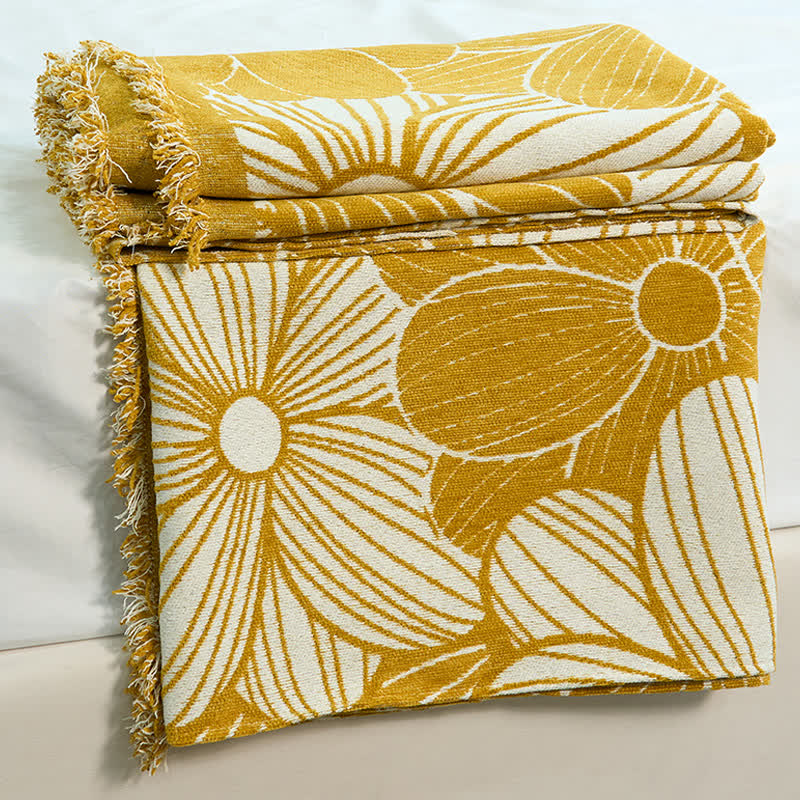 Daisy Jacquard Chenille Blanket with Tassels