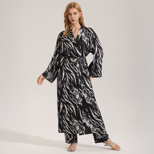 Modern Leopard Print Kimono Robe