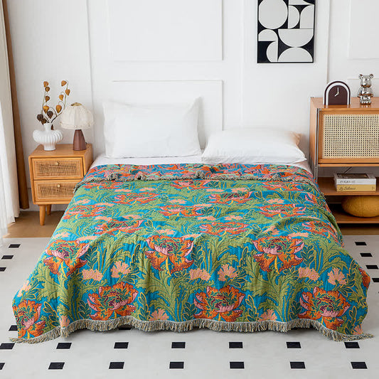 Poppy Natural Cotton Tassel Quilt