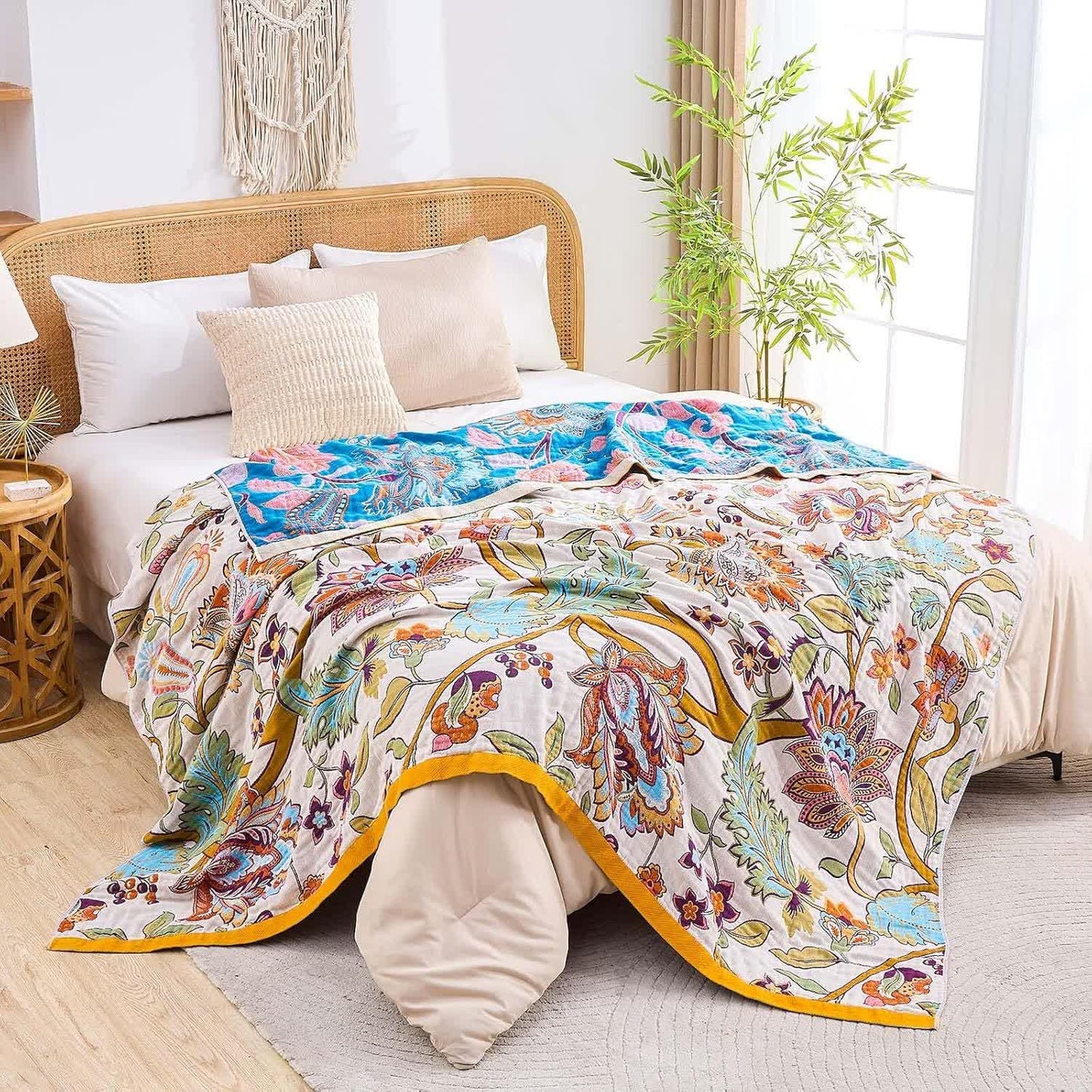 Retro Floral Muslin Cotton Gauze Quilt - King - image 1