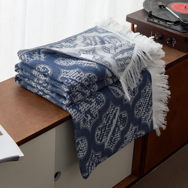 Retro Pattern Reversible Cotton Tassel Quilt - Dark Blue - Queen - image 2