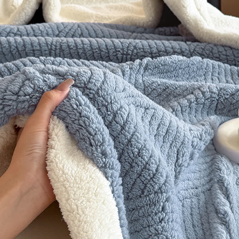 Reversible Warm Sherpa Throw Blanket - image 10