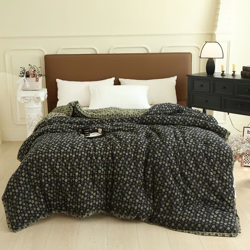 Retro Floral  Cotton Gauze Jacquard Quilt - Black & Green - Winter Quilt - King - image 0