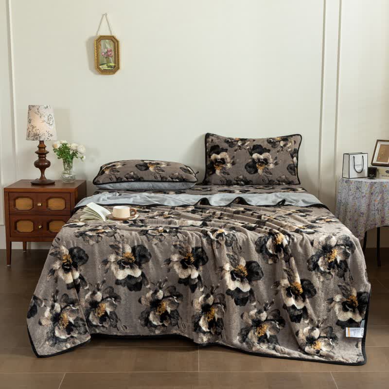 Luxurious Flower Plush Fitted Sheet Blanket - 2PCS Pillowcases - 19" x 29" - image 0