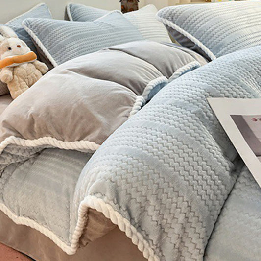 Luxury Fleece Winter Bedding Set (4PCS) - image 0