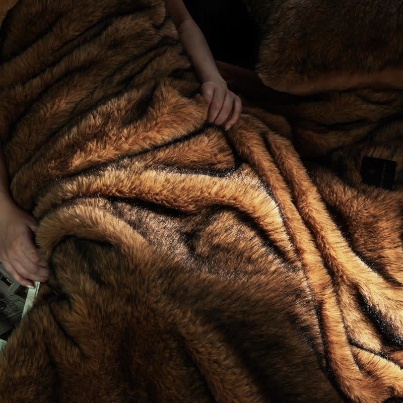 Ownkoti Luxury Faux Fur Throw Blanket - image 14