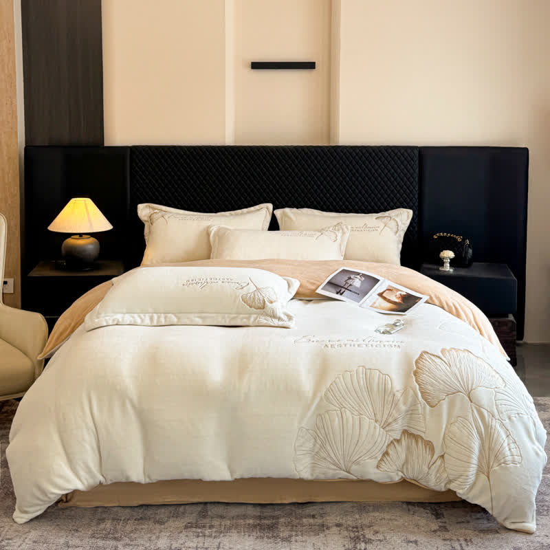 Ownkoti Elegant Ginkgo Leaf Plush Bedding Set(4PCS) - White - King - image 1