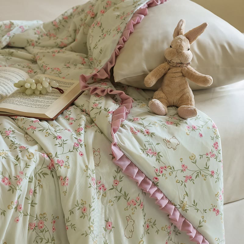 Floral & Bunny Ruffled Trim Summer Quilt - image 4