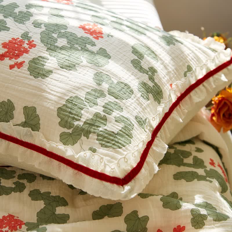 Floral & Leaf Ruffled Cotton Gauze Quilt - image 8