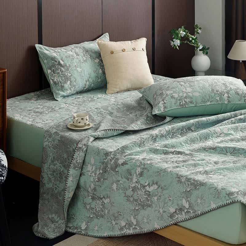 Vintage Floral Three-Layer Cotton Gauze Quilt - image 17