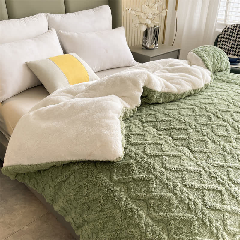 Jacquard Solid Color Comfy Fluffy Blanket