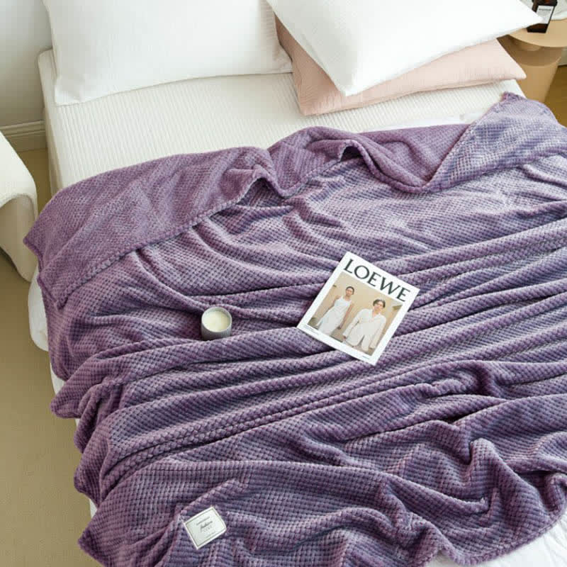 Modern Lightweight Soft Throw Blanket