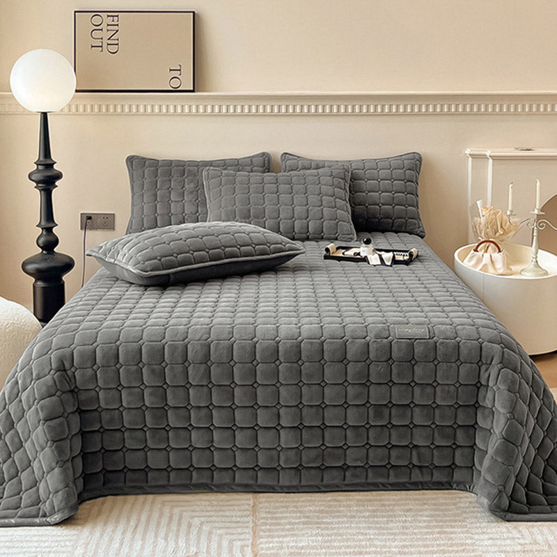 Modern Style Square Texture Soft Coverlet  - Coverlet with 2PCS Pillowcases - Dark Gray - King - image 1