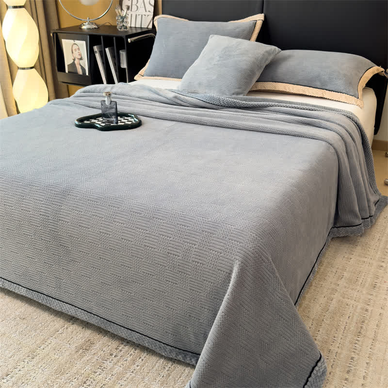 Double-sided Fleece Warm Throw Blanket